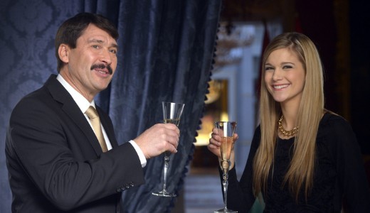 der: Ne csak azt nzzk, ki menne jobbra s ki balra, hanem azt is, merre van elre