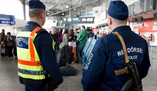 Pintr egyeztet a frakcivezetkkel a terrorellenes intzkedsekrl