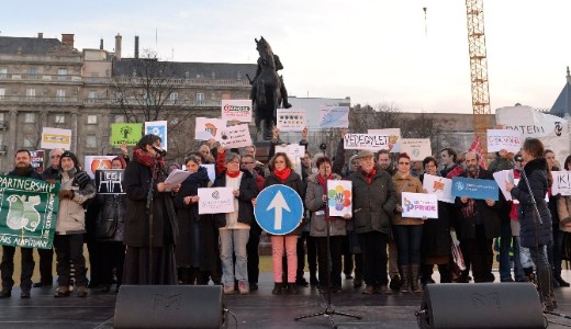 Kormnyprtok: A Tantank demonstrlit nem a pedaggusok helyzete rdekli