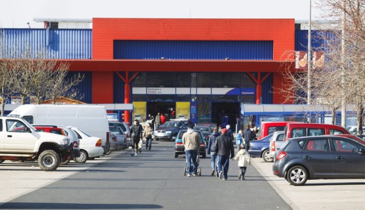 Megvolt az egyeztet�s: t�nyleg cs�ny�n elb�nnak a nagy �lelmiszerboltokkal