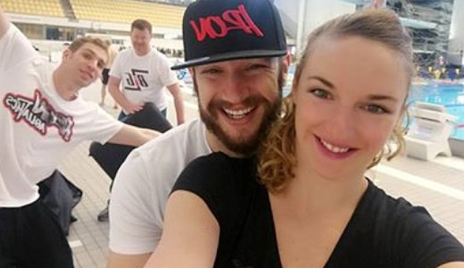 Hossz� Katinka �jabb h�rom �rmet nyert