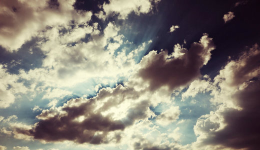 Kett�szakad az orsz�g: es�, vihar �s k�nikula - ilyen lesz a h�tv�ge a keleti �s a nyugati r�gi�ban �l�k sz�m�ra 