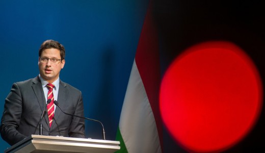 Guly�s Gergely elmondta, kapnak-e Erzs�bet-utalv�nyt a nyugd�jasok 