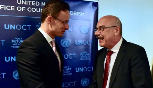 Szijj�rt�: Eur�pa el�rul�sa a migr�ci�s csomag – Magyarorsz�g nemmel szavazott