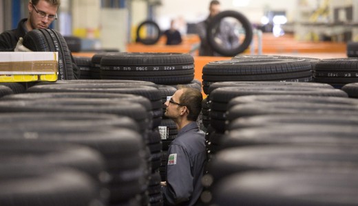 Kar�csony el�tt n�gy nappal sz�ltak a dolgoz�knak, hogy nem kapj�k meg az idei b�nuszt