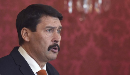 �der J�nos kit�zte az EP-v�laszt�s id�pontj�t