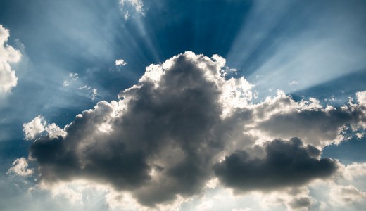 Itt a riaszt�s: viharos sz�l t�r be nyugatr�l, de melegebb lesz, mint a spanyol tengerparton 