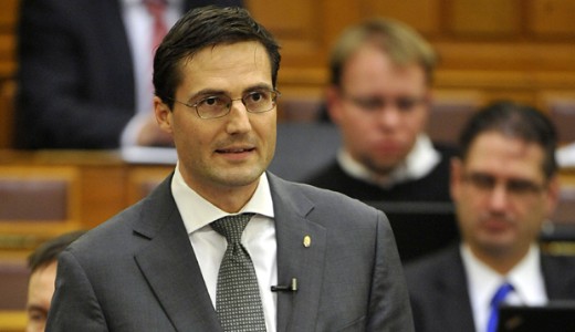 �jabb k�nos felv�tel a Jobbik h�za t�j�n