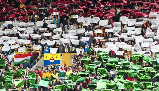 �ri�si fordulat: itt a leg�jabb fejlem�ny a botr�nyos szlov�k himnuszt�rv�ny �gy�ben 