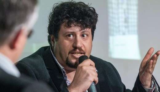 Puzs�r R�bert ism�t felsz�l�totta Kar�csony Gergelyt