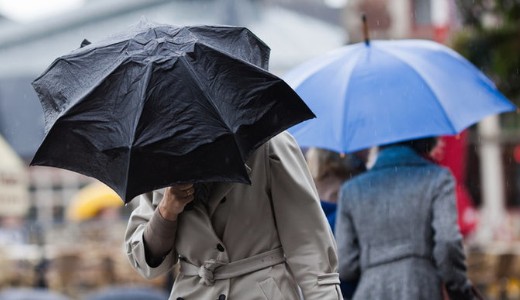 Pedig m�r egy kis id�re azt hitt�k, eltehetj�k az eserny�nket, �m akkor megtudtuk, mi v�r r�nk holnap 