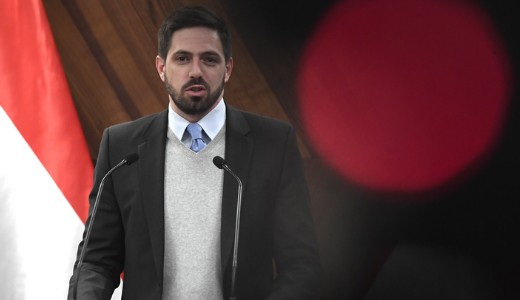 A k�l�gy bek�rette a sv�d nagyk�vetet