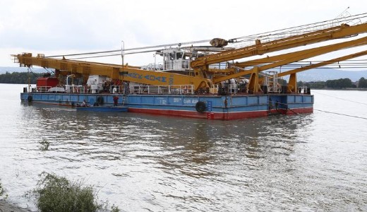 Meg�rkezett Budapestre a Clark �d�m �sz�daru 