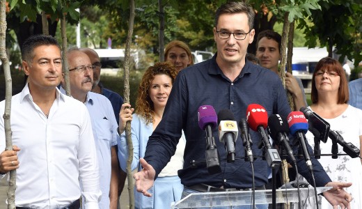 Kar�csony Gergely sz� szerint biod�szlettel kamp�nyol