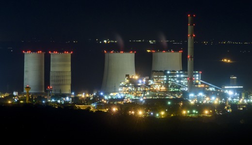 Sz�vatnak a szomsz�daink, ez�rt lett a magyar �ram h�romszor dr�g�bb, mint a n�met