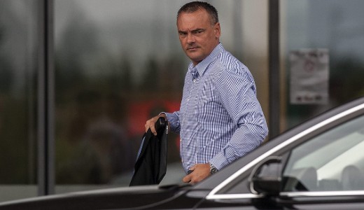 Megindult a lobbi Borkai h�torsz�g�nak megroppant�s�ra