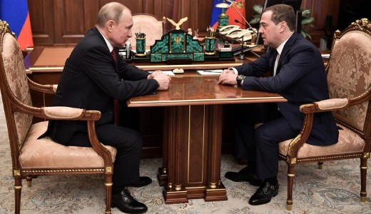 Breaking: lemondott a teljes orosz kormny Putyin mai beszde utn 