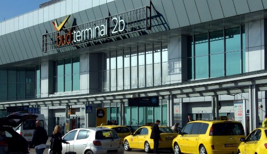Tbb mint 90 szzalkkal kevesebb az utas a budapesti reptren