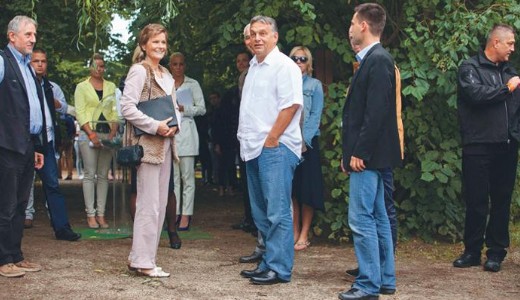 Orbn Brsszel s a bankok ellen kampnyolt Ktcsn