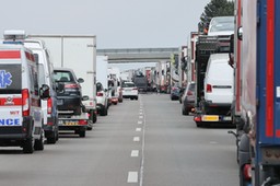 Kiadtk az utastst: mr a nmetek sem engedik be az illeglis bevndorlkat, akkor sem, ha menedket krnek