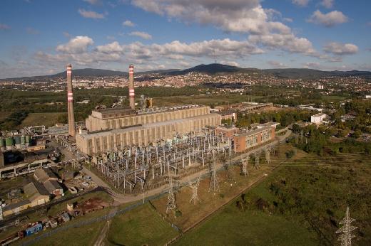 Slyos zemi baleset trtnt az ajkai ermben – tbb ember megsrlt