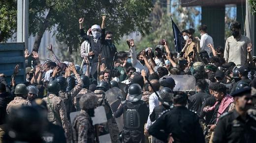 Ir�n dzsih�dot hirdetett – minden muszlimot bossz�ra sz�l�tanak